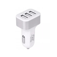 Ładowarka Samochodowa XA020 5V 3 x USB